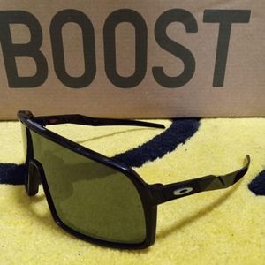 Oakley Suttro Prizm Galsses (Black)